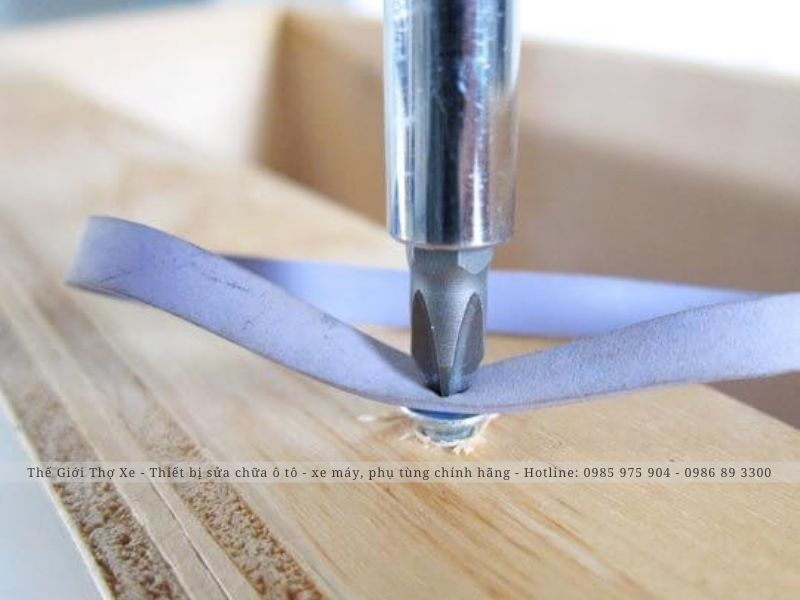 Sử dụng cao su mở ốc lục giác bị lờn