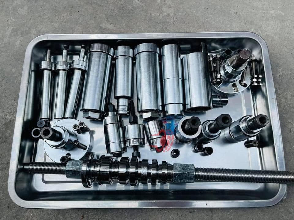 Dụng cụ mở chén cổ xe máy