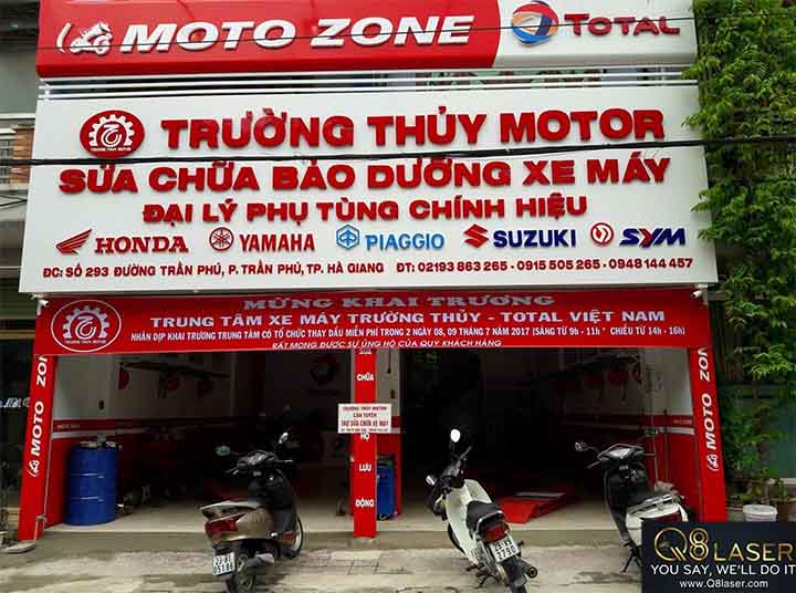 Mẫu bảng hiệu Trường Thủy Motor bằng mica nổi