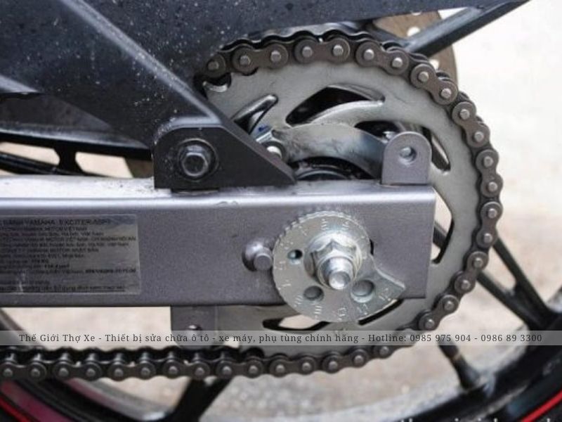 Không bảo dưỡng nhông xích thường xuyên sẽ dẫn đến tiếng kêu cạch cạch khi chạy