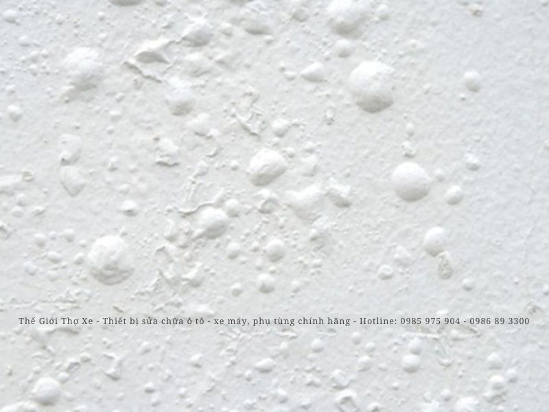 Lỗi hạt sơn to và sần sùi