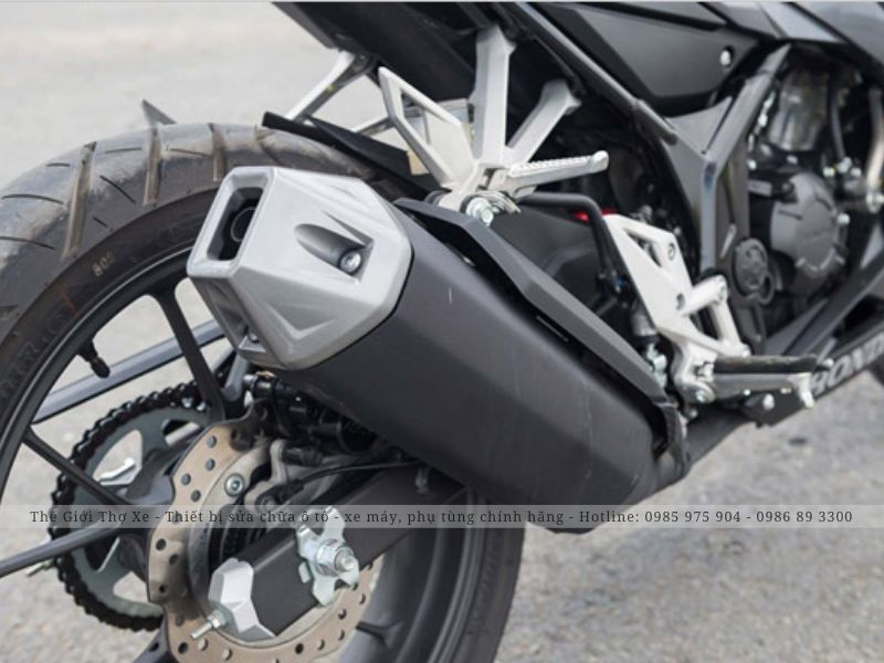 Pô xe máy có tiếng nổ lạ gây khó chịu cho người điều khiển xe