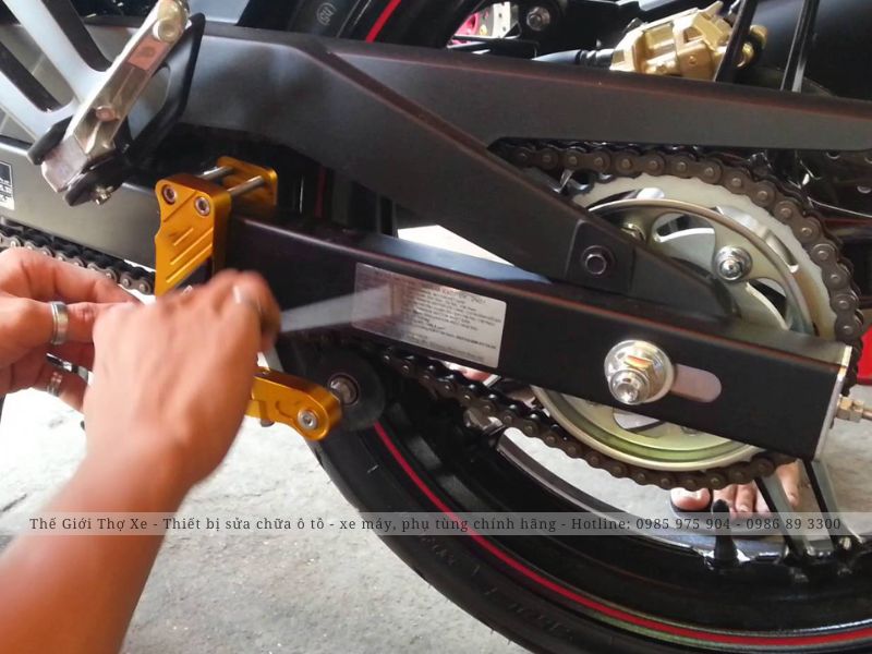 Xử lý tình trạng trùng xích xe máy