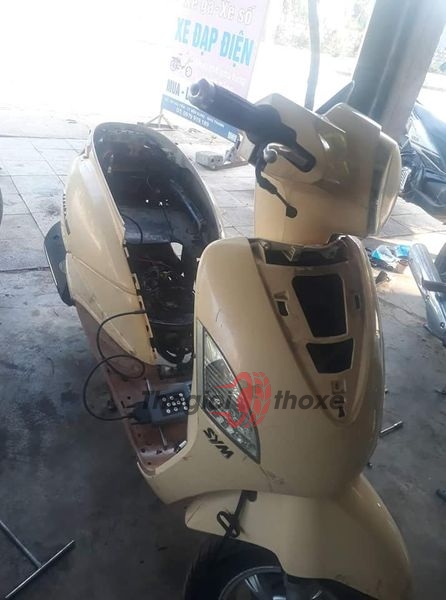 Xe để lâu hết điện bình và sau khi thay bình mới, xe không nổ