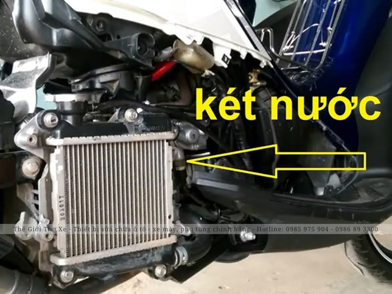 Xe máy bị hao nước mát có thể do nhiều nguyên nhân khác nhau
