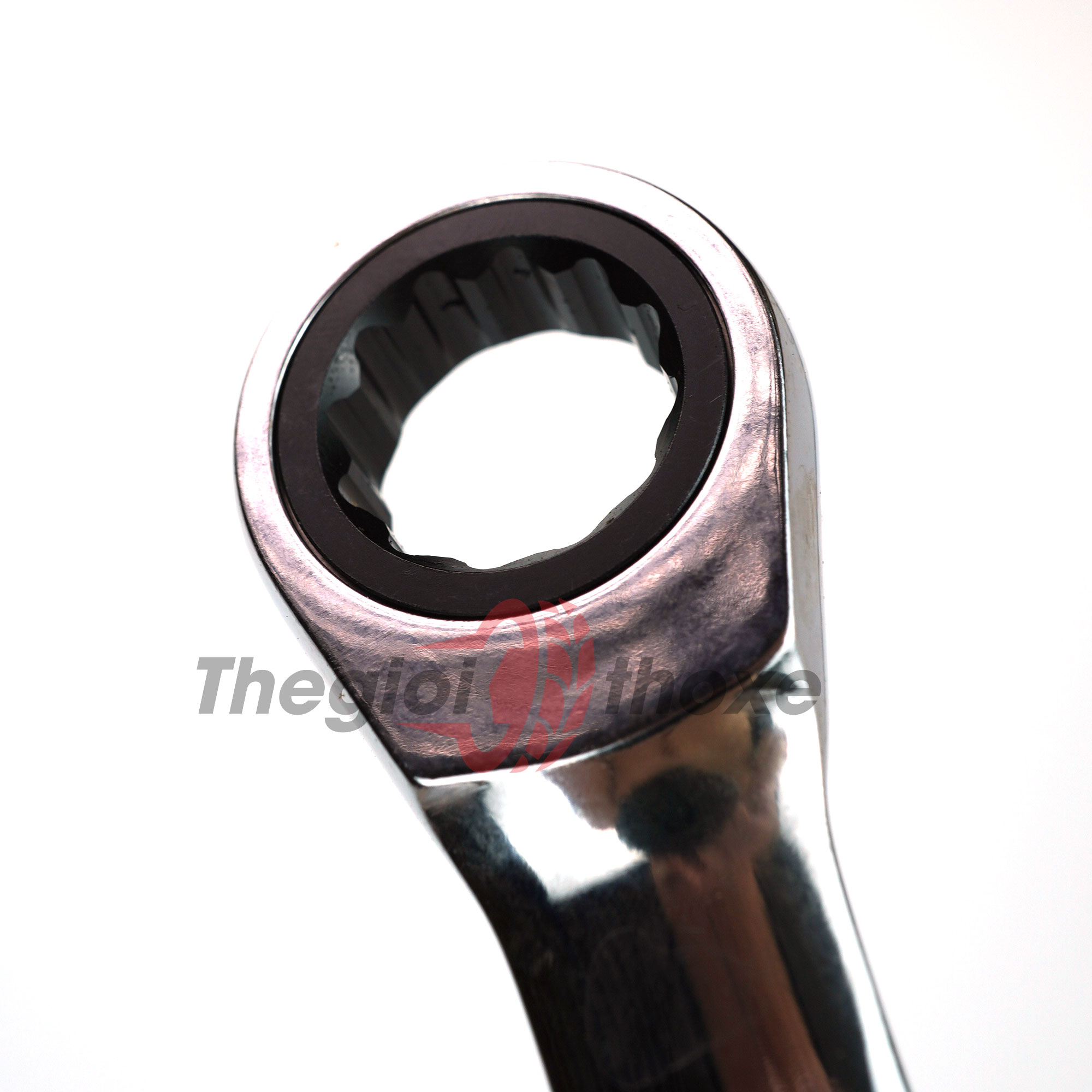 Đầu cờ lê vòng tự động