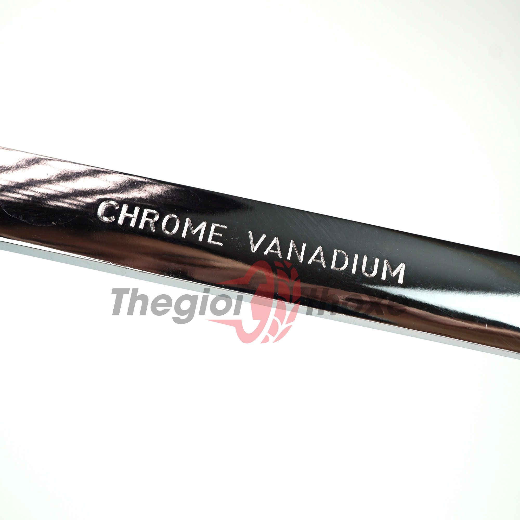 Chất liệu thép Chrome cao cấp