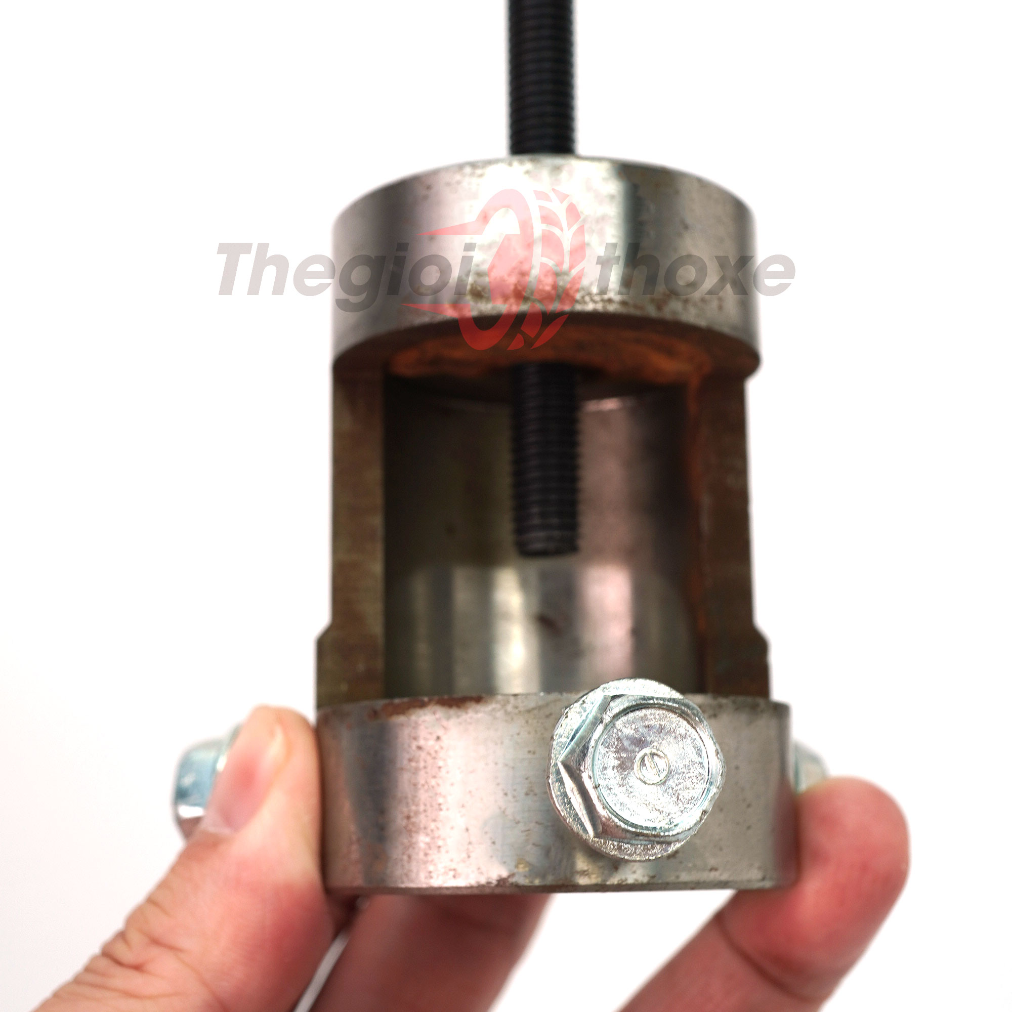 Chất liệu thép cao cấp, cực bền