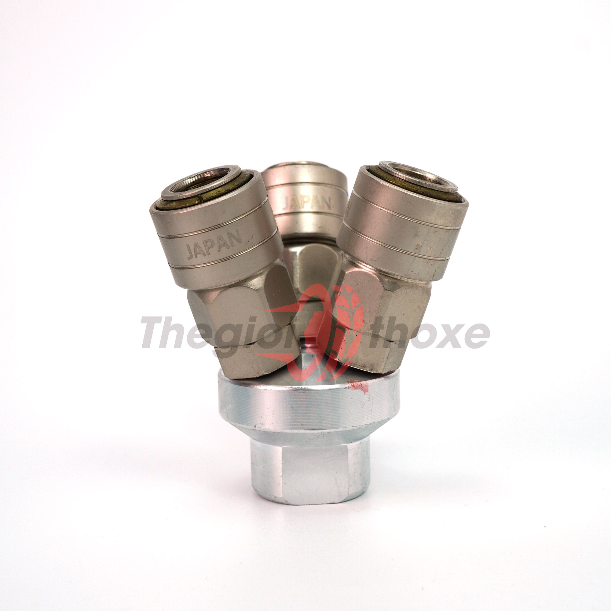 Chất liệu Crome sáng bóng