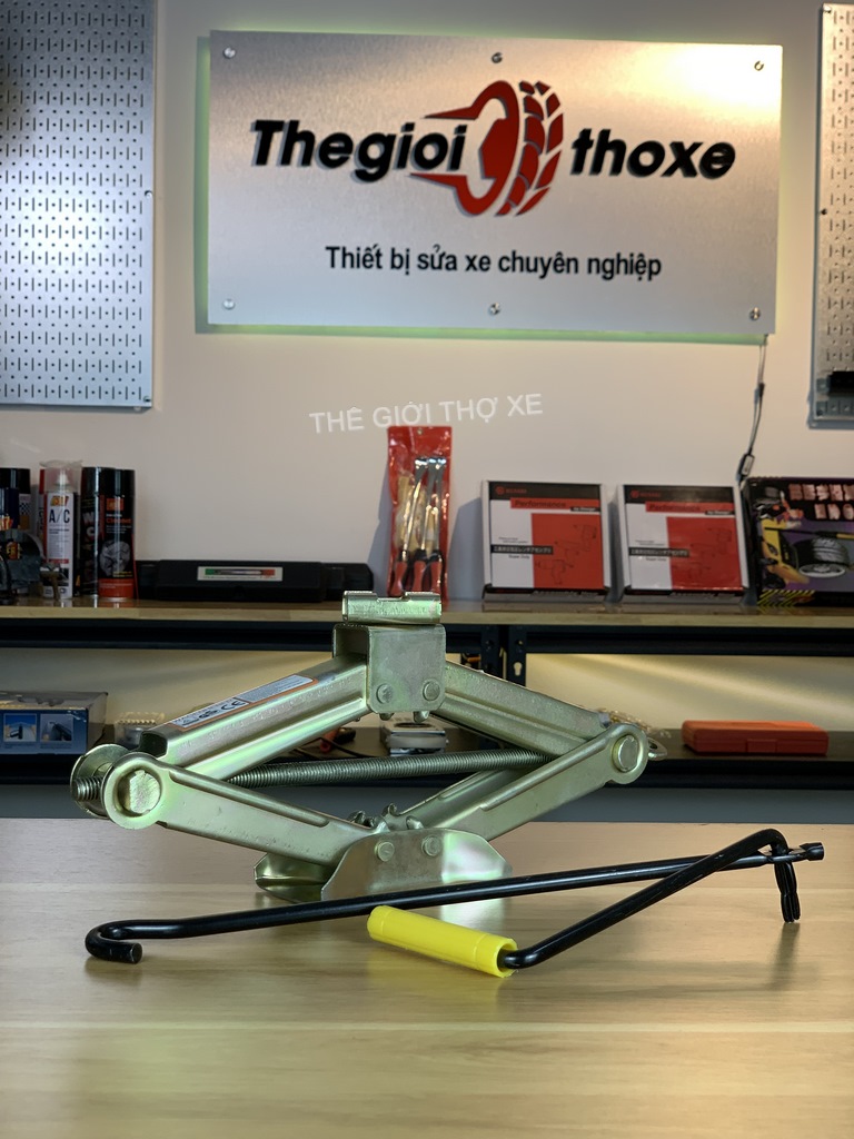 Thế Giới Thợ Xe phân phối kích chữ A 1 tấn chính hãng, giá thành rẻ