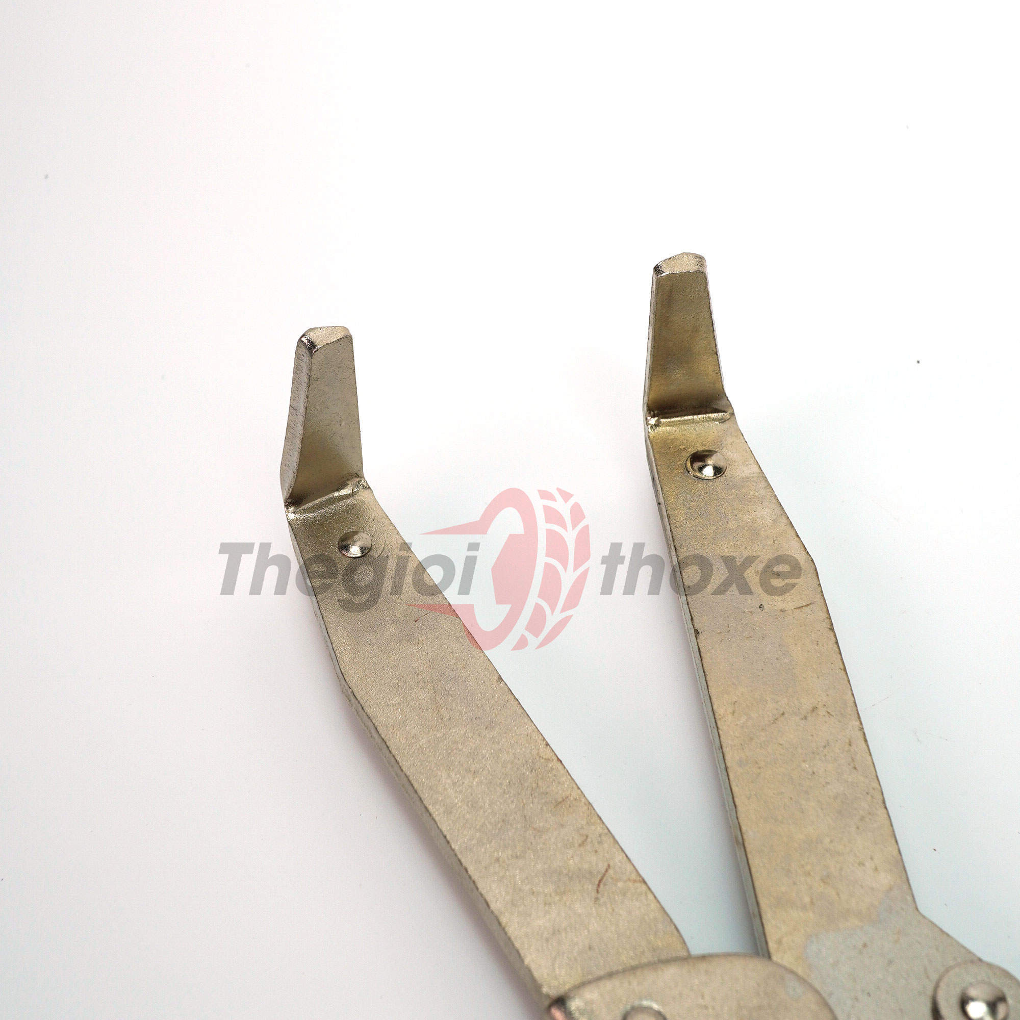 Đầu dẹt kẹp xe số