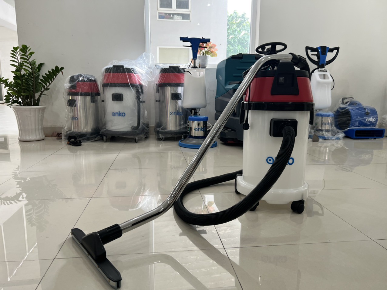 Địa chỉ mua máy hút bụi công nghiệp uy tín tại Hà Nội