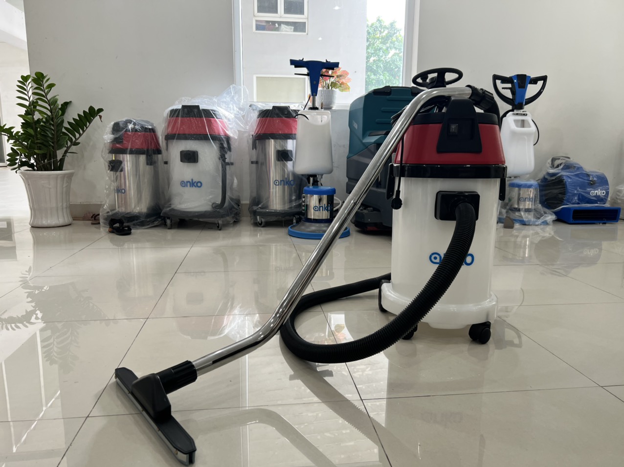 Máy hút bụi khô ướt 30L , thùng nhựa ANKO AS301