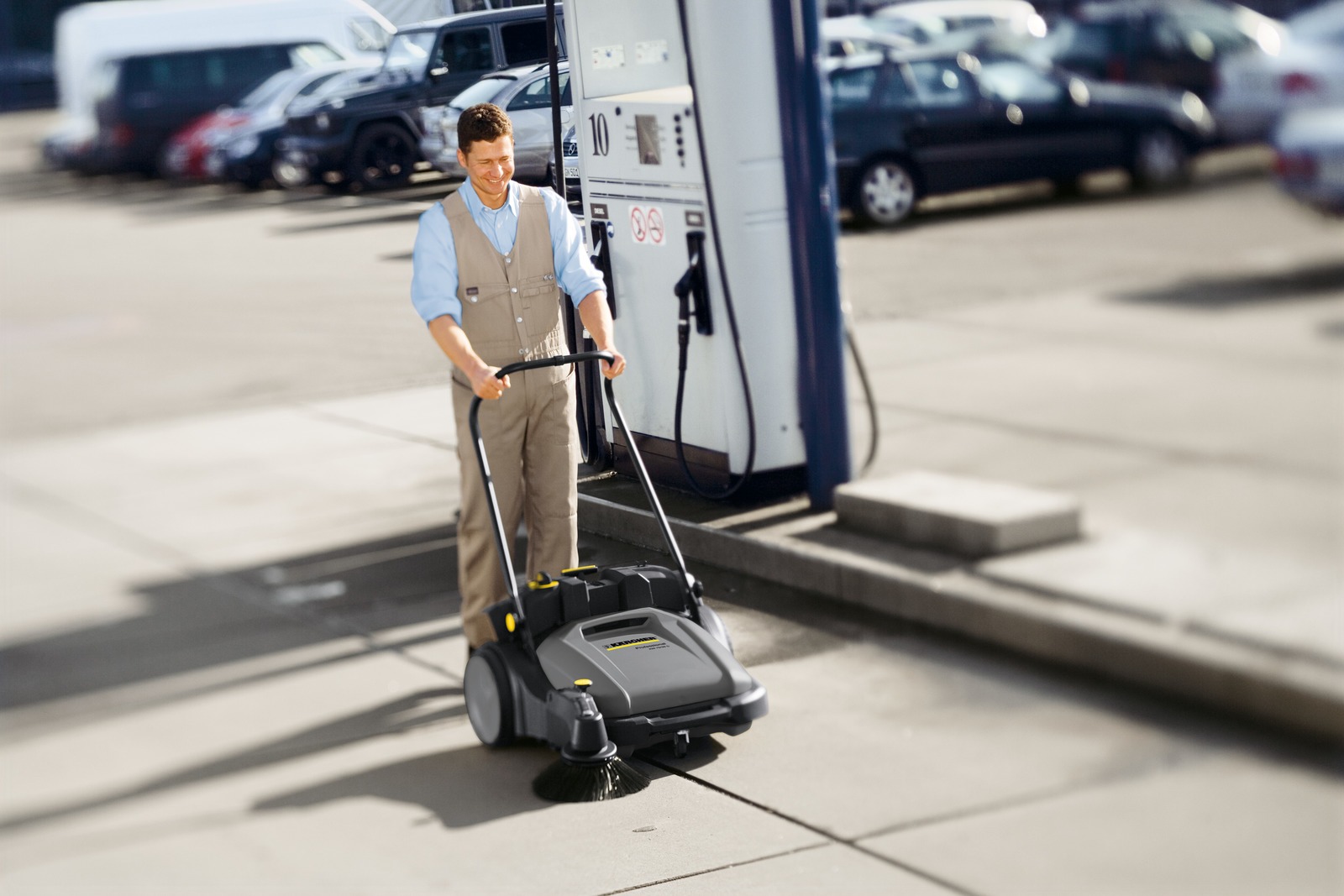 Ứng dụng thực tế của xe đẩy quét rác