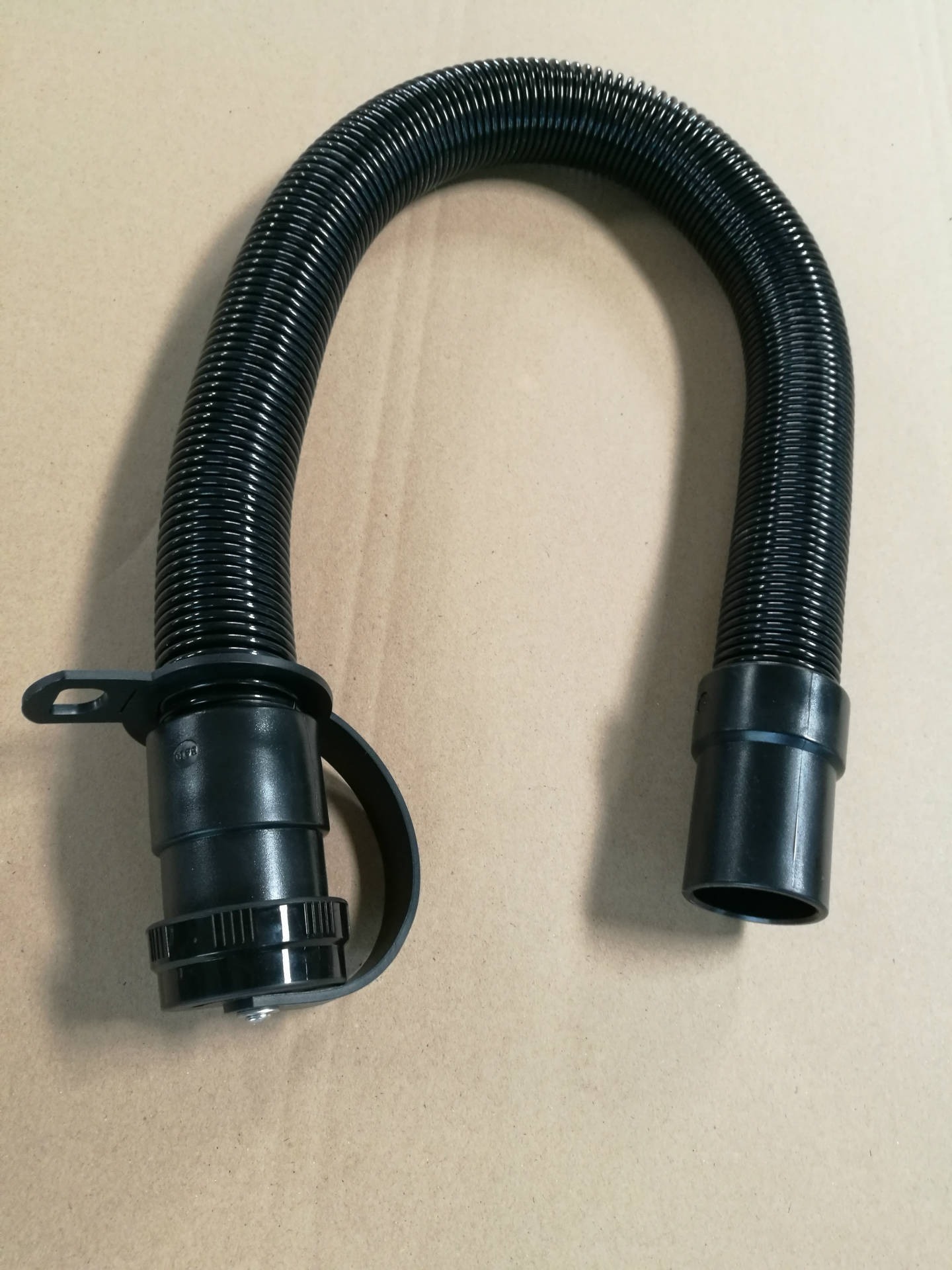 Ống hút nước máy chà sàn