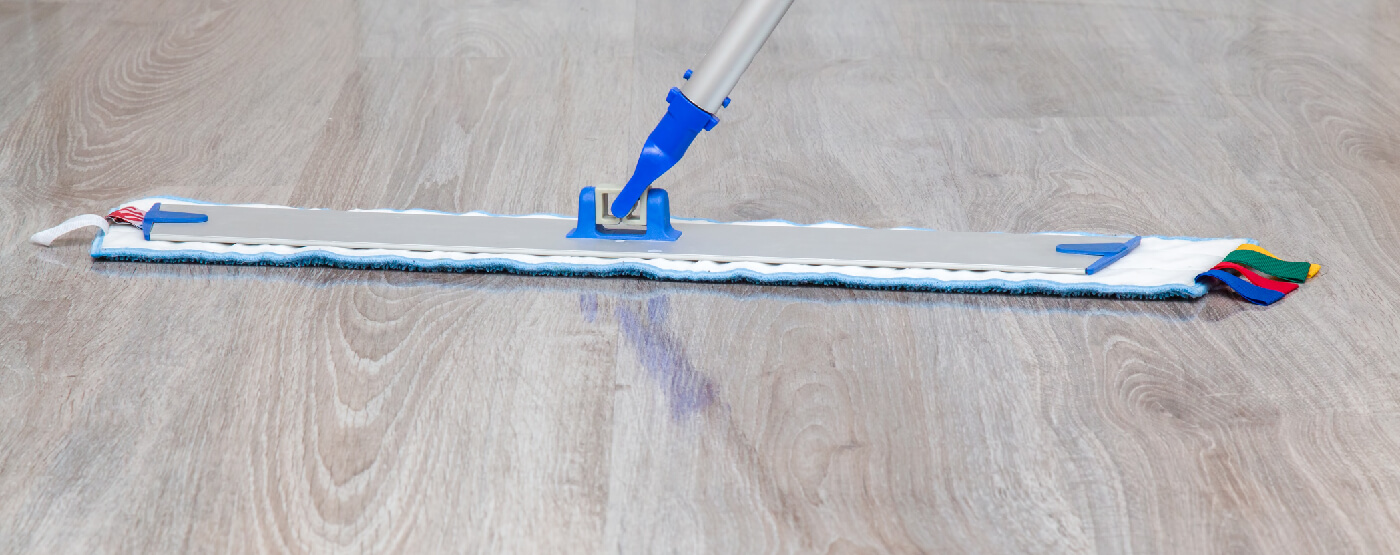 Lau bụi sàn chuyên nghiệp