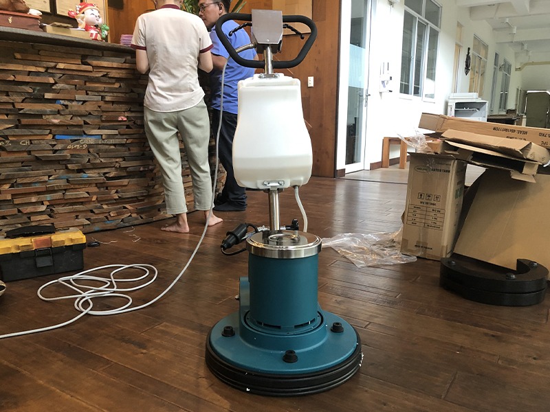 Quy trình sửa chữa máy chà sàn chuyên nghiệp