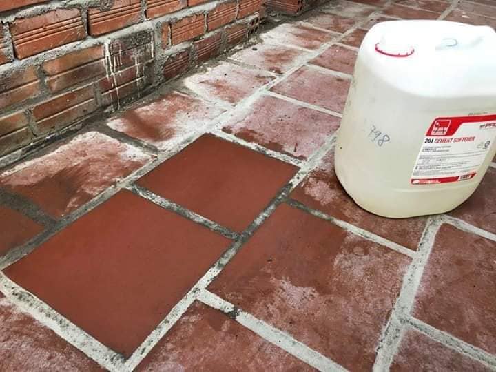 Tẩy xi măng bằng hóa chất