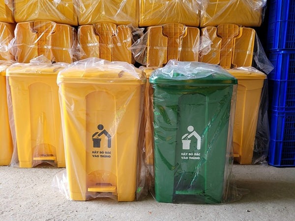 Thùng rác 70L chân đạp hàng nhập khẩu cao cấp