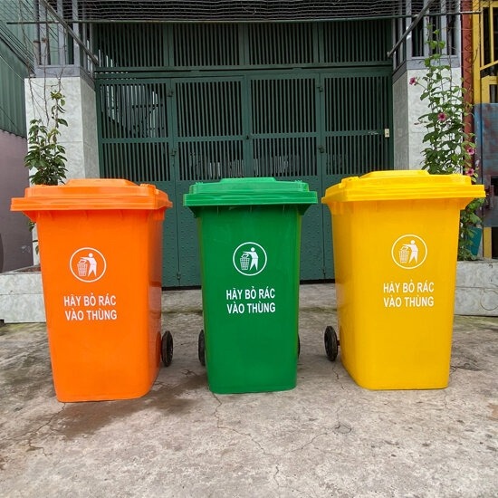 Thùng rác nhựa 240L