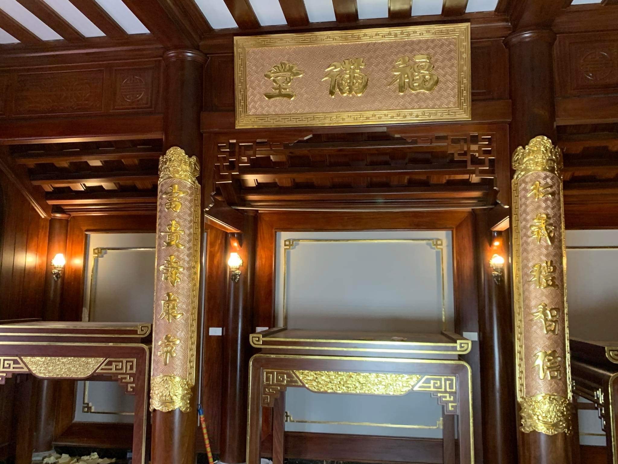 Bộ Đại Tự Câu Đối Bằng Đồng