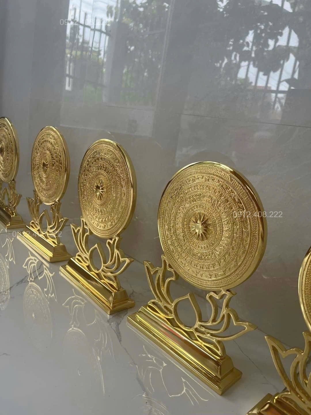 MẶ TRỐNG ĐỒNG ĐẾ HOA SEN