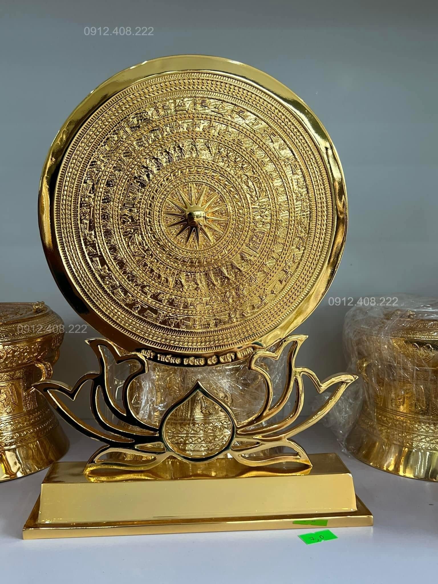 MẶ TRỐNG ĐỒNG ĐẾ HOA SEN