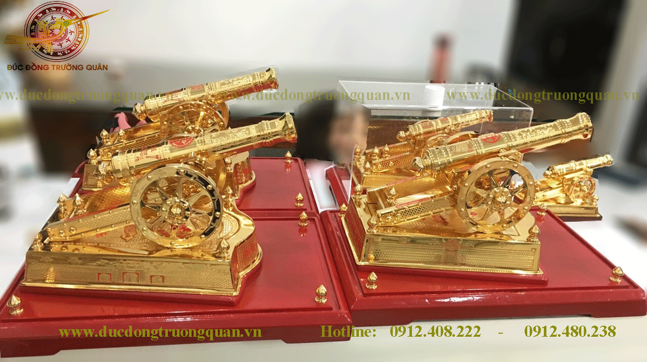 Súng thần công bằng đồng dát vàng 9999