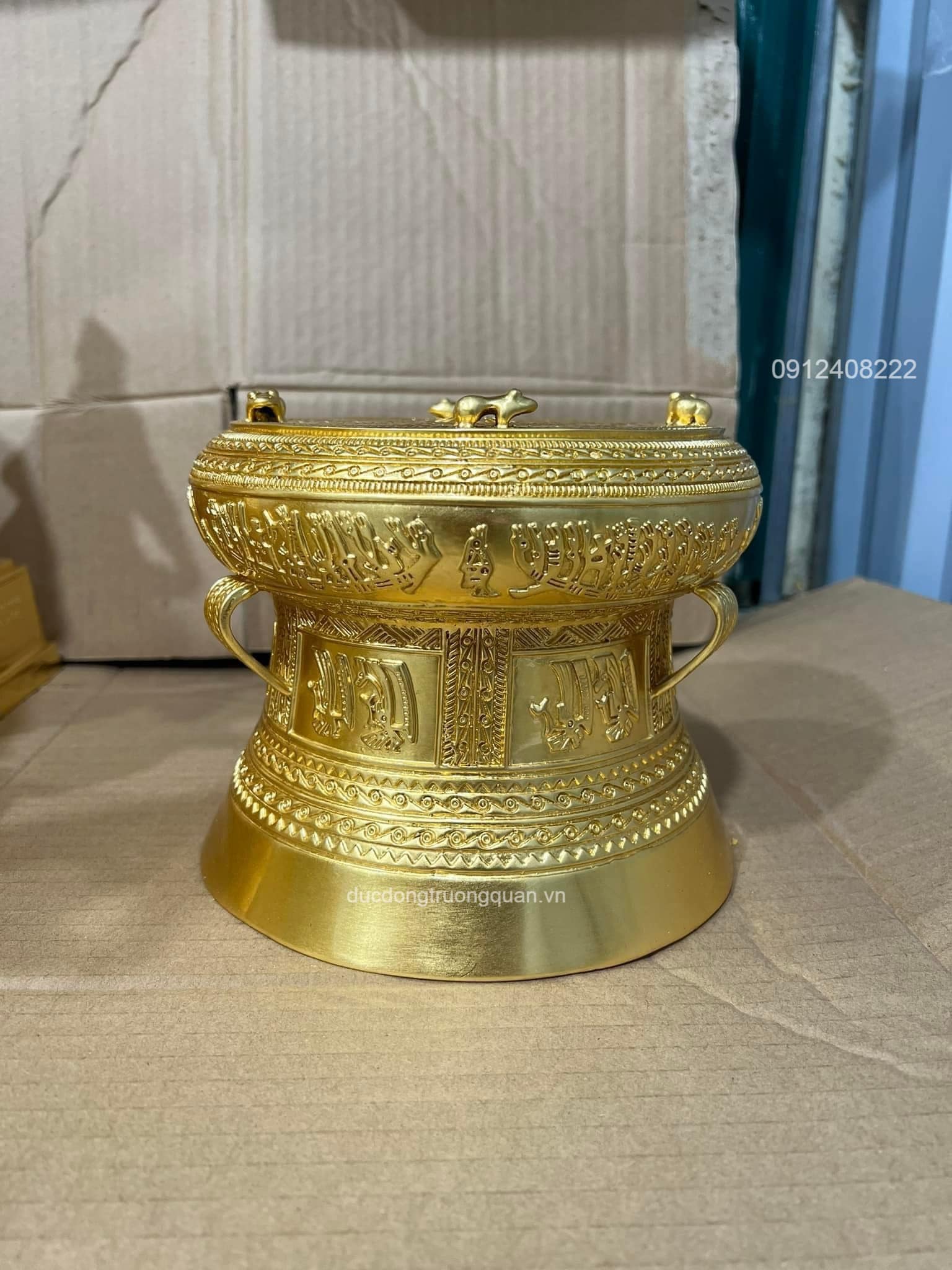 QUẢ TRỐNG ĐỒNG VÀNG MINI DÁT VÀNG 24K (CÓ CÓC)