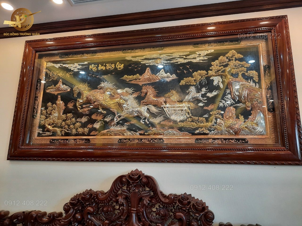Tranh Mã Đáo Thành Công Bằng Đồng Dát Vàng 9999