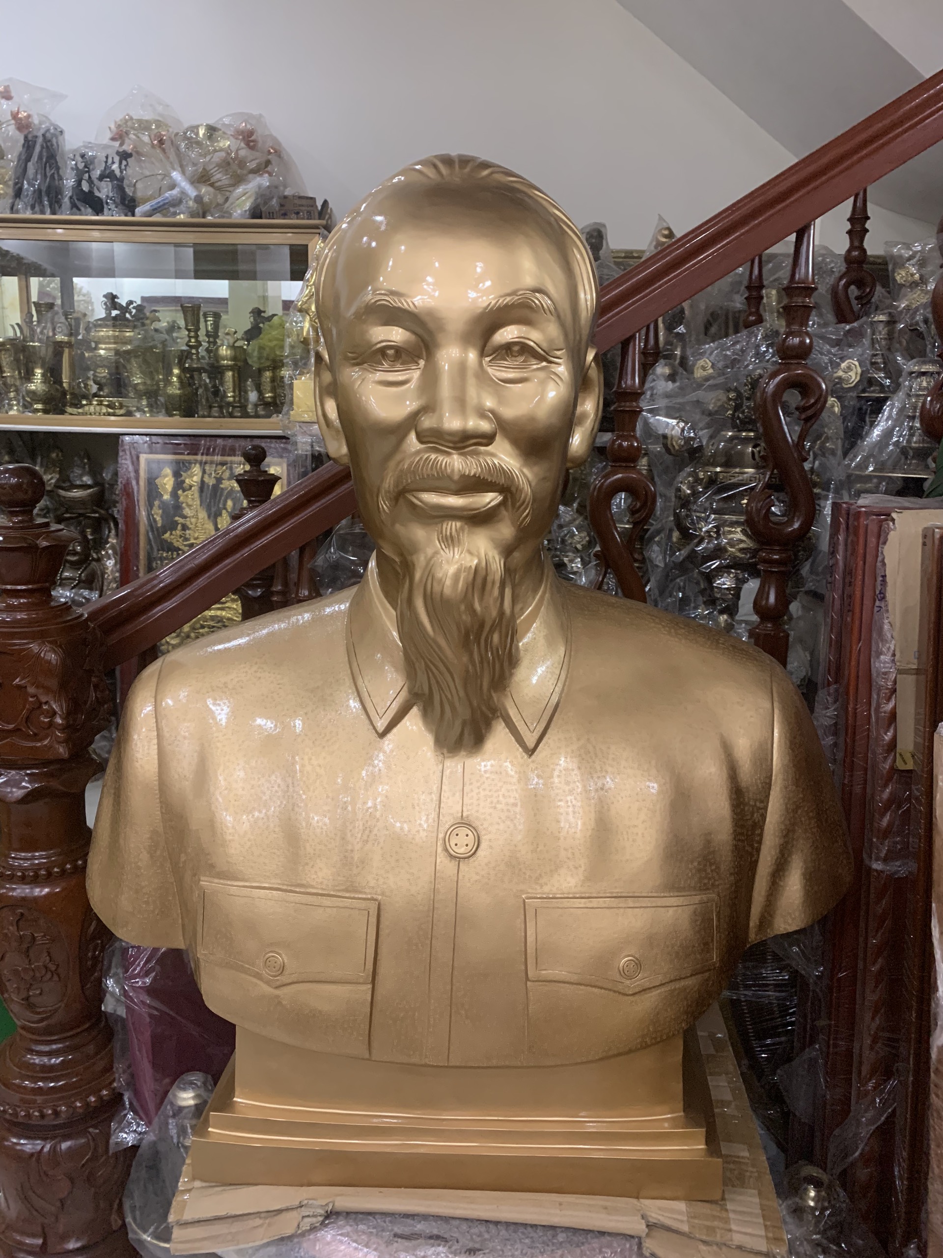 TƯỢNG BÁC HỒ BÁN THÂN CAO 1m1