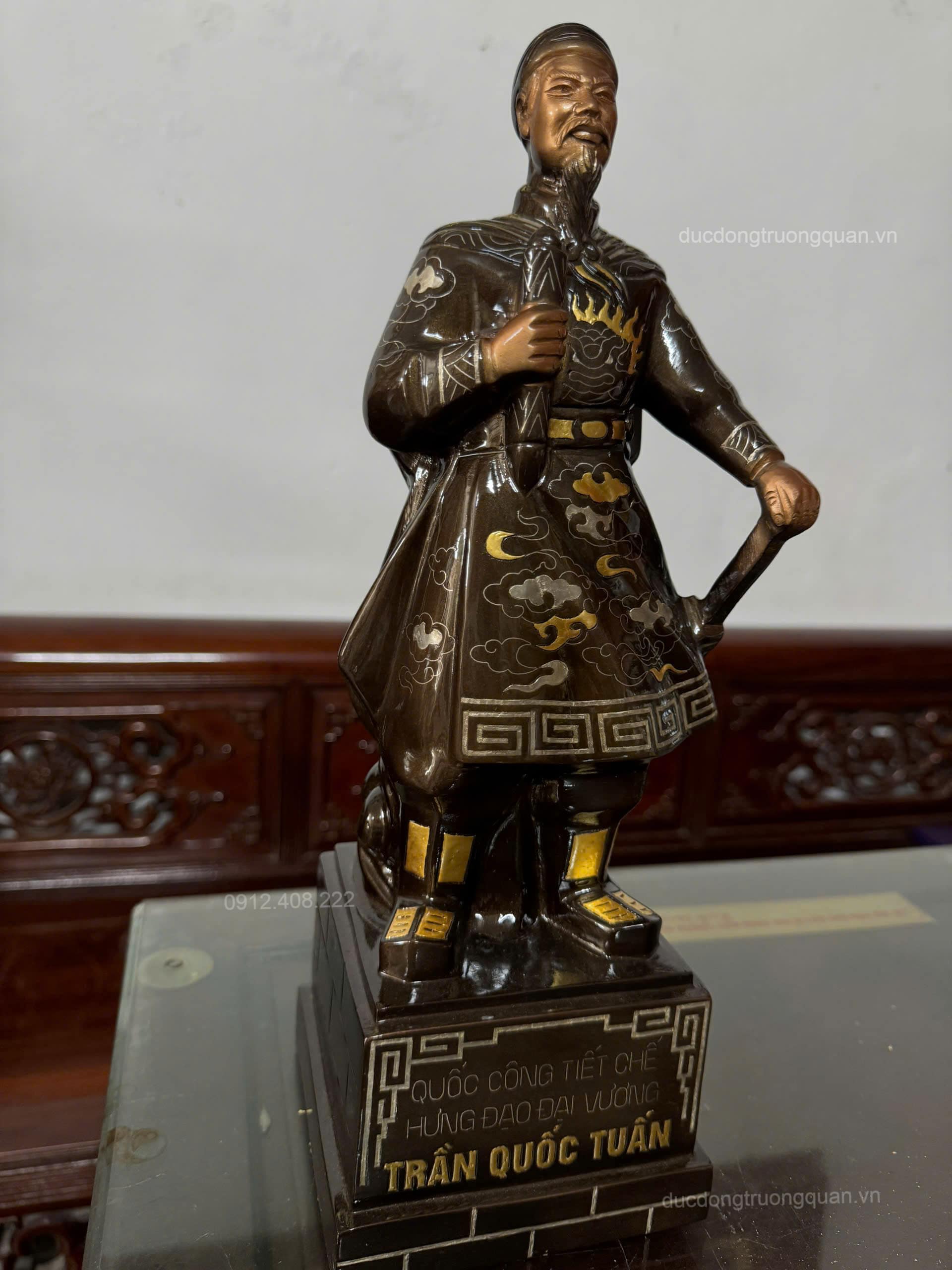 TƯỢNG TRẦN HƯNG ĐAO BẰNG ĐỒNG CAO 38CM KHẢM TAM KHÍ