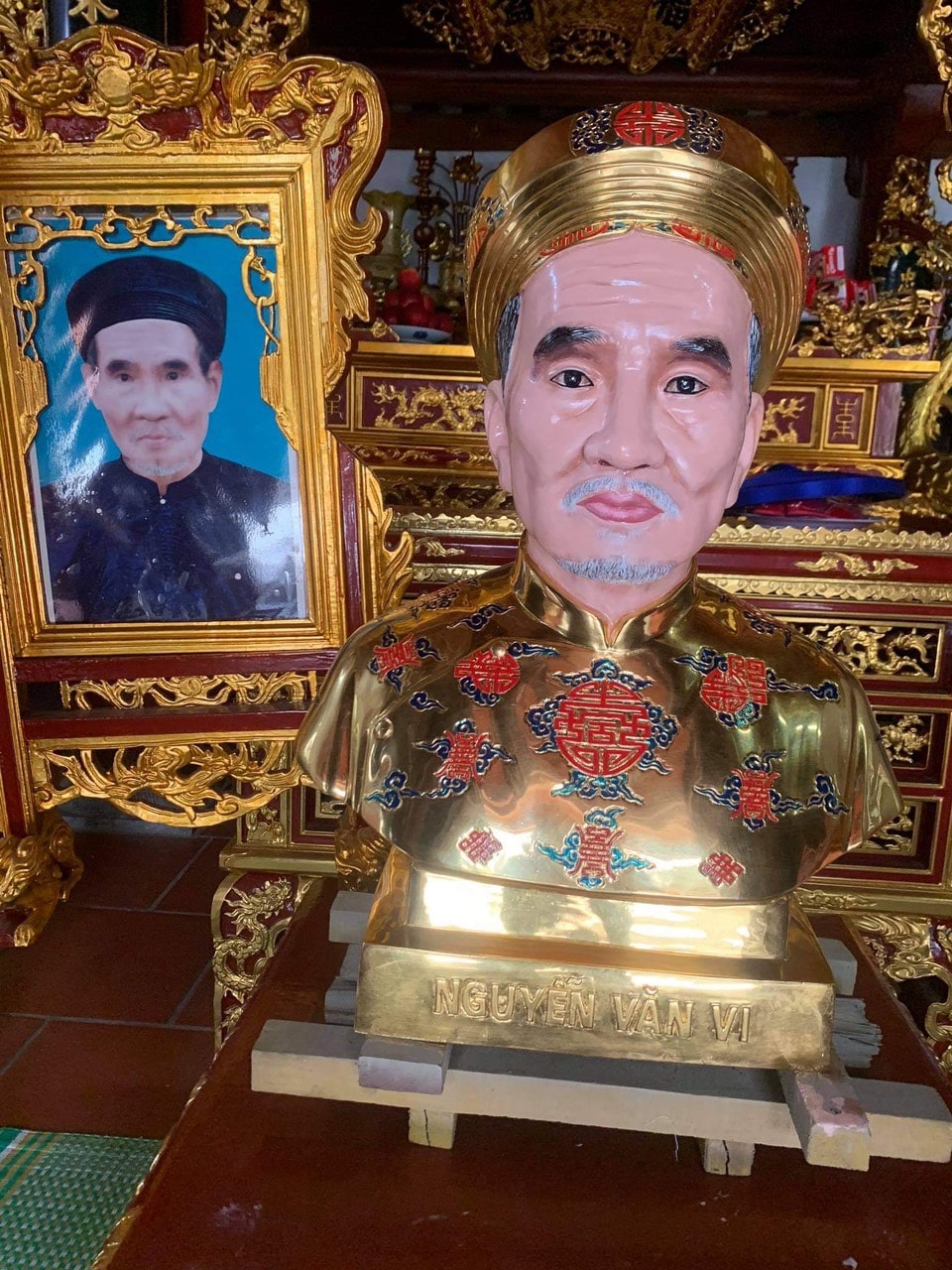 Hoàn Thiện Tượng Truyền Thần Cho Bác Khách Ở Đông Anh - Hà Nội