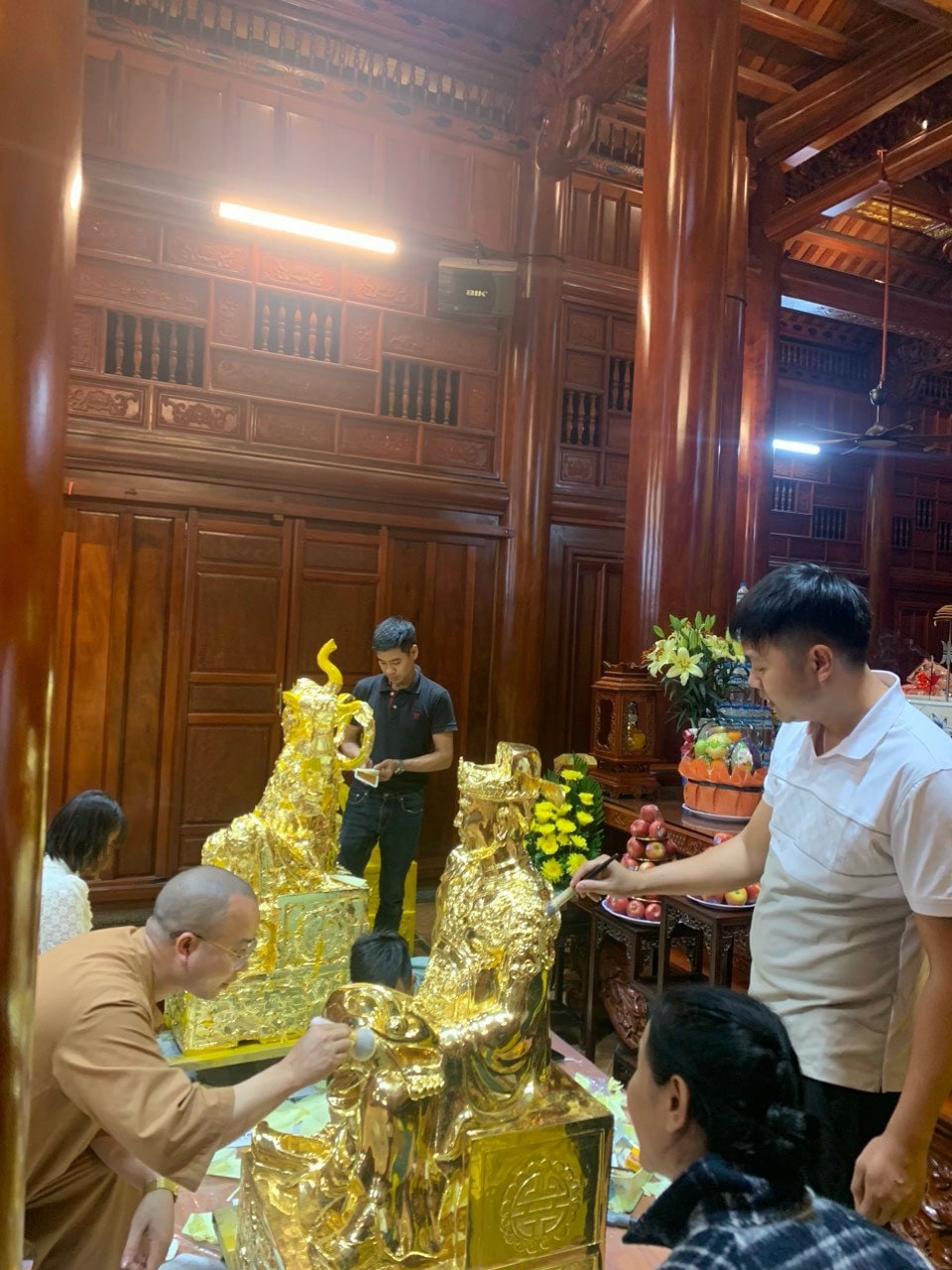 QUY TRÌNH DÁT VÀNG 9999 LÊN TƯỢNG PHẬT