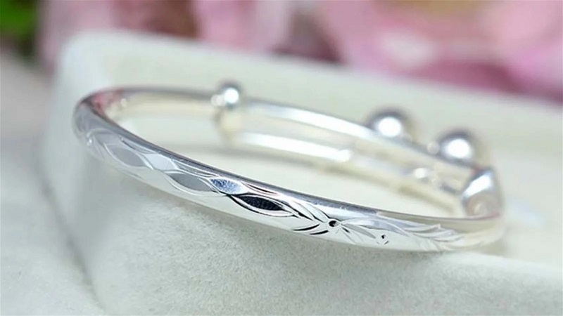 Giá bạc ta theo chỉ