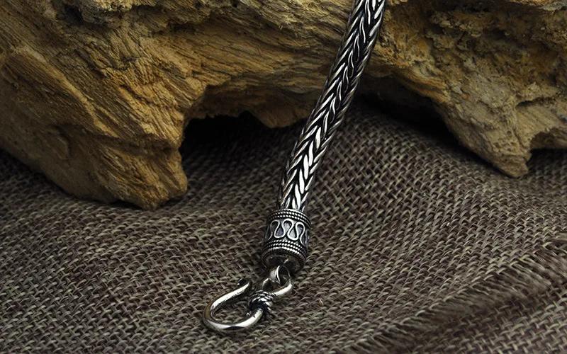 Theo quan niệm dân gian, vòng tay bạc bị đứt không hẳn là điểm báo sự xui xẻo