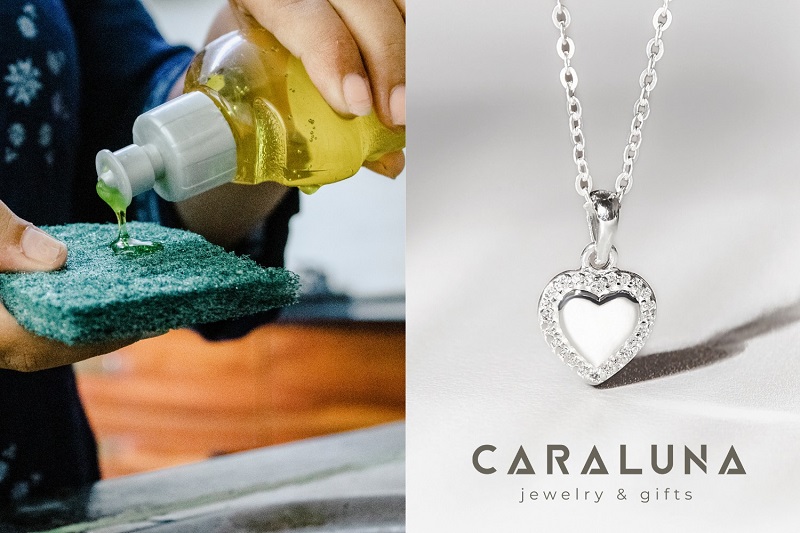 Sử dụng nước rửa chén và chanh để làm sáng bạc