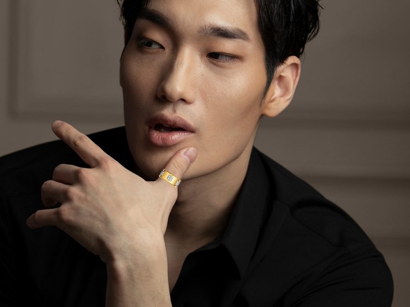 Liệu có nên đeo nhẫn ngón cái?