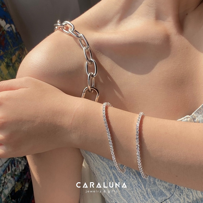 Tránh để trang sức bạc tiếp xúc với hóa chất