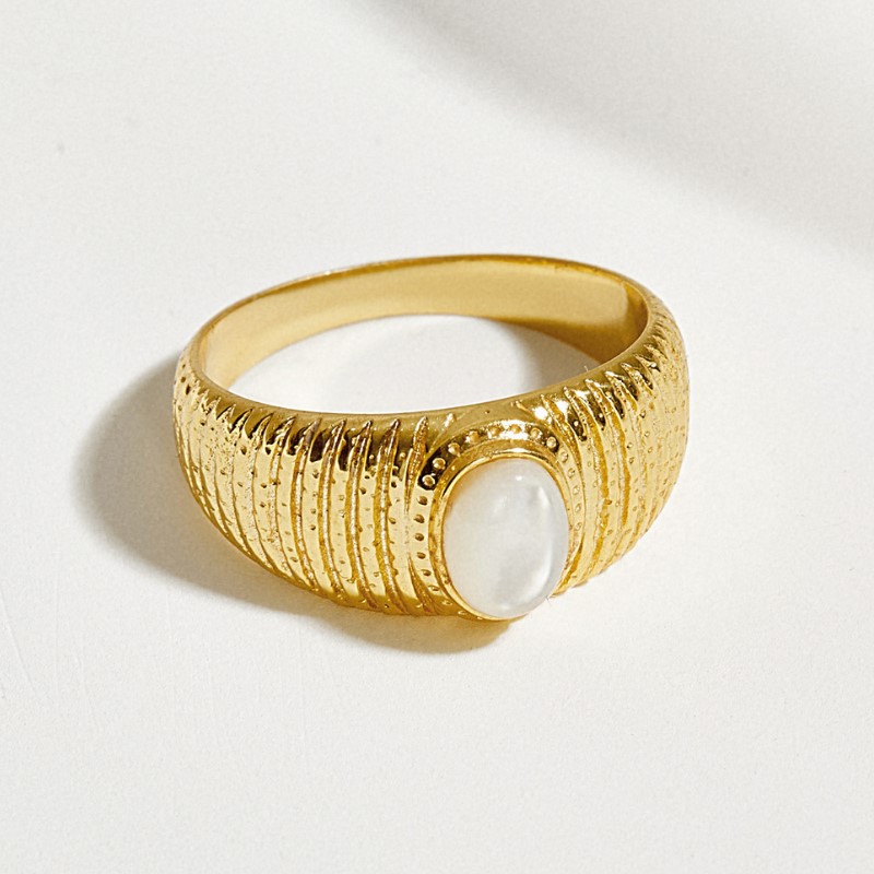 Nhẫn Bạc 925 Bản Rộng Đính Mặt Trai Boho Pearl