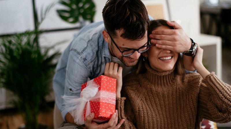 Ý nghĩa của việc tặng quà cho người yêu