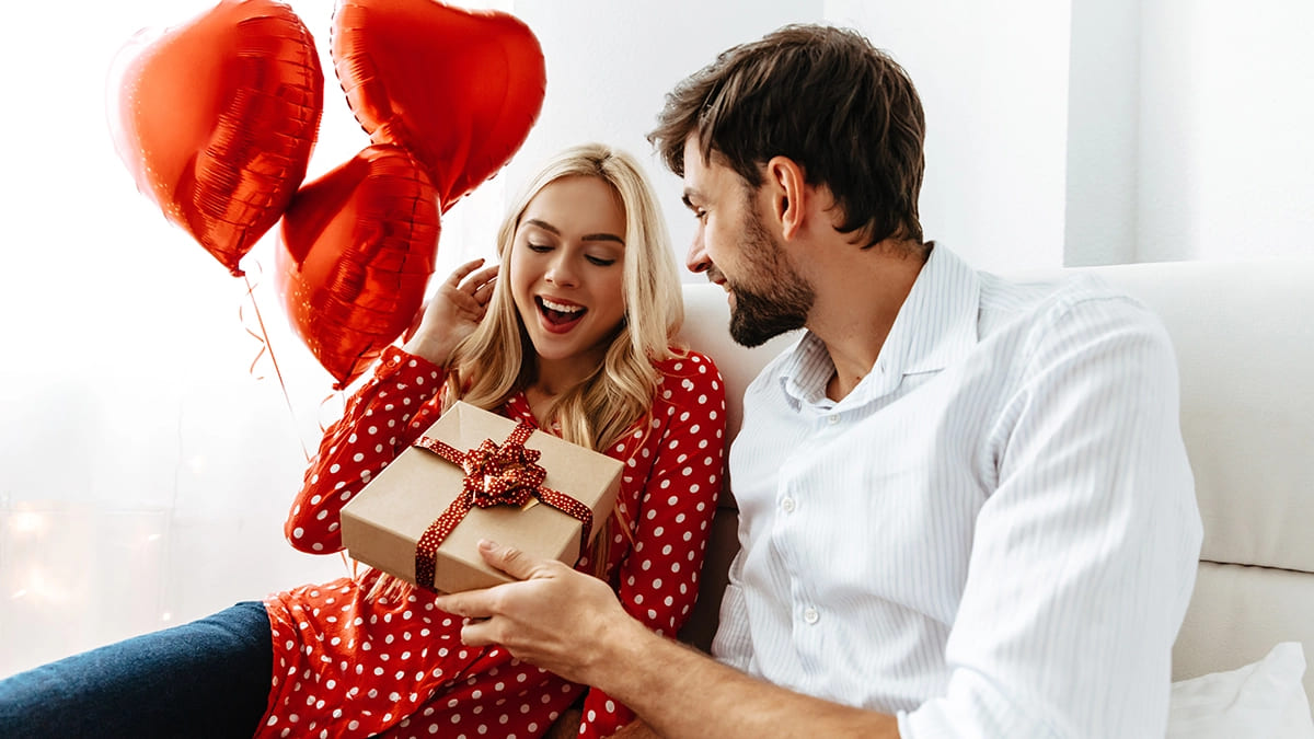 Tặng quà 8/3 cho người yêu mang lại nhiều ý nghĩa