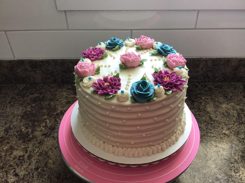 Tặng bánh kem vào ngày 8/3