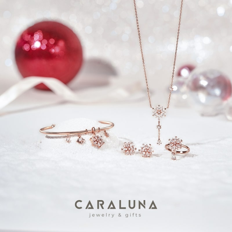 Khuyên tai, nhẫn, lắc tay bạc