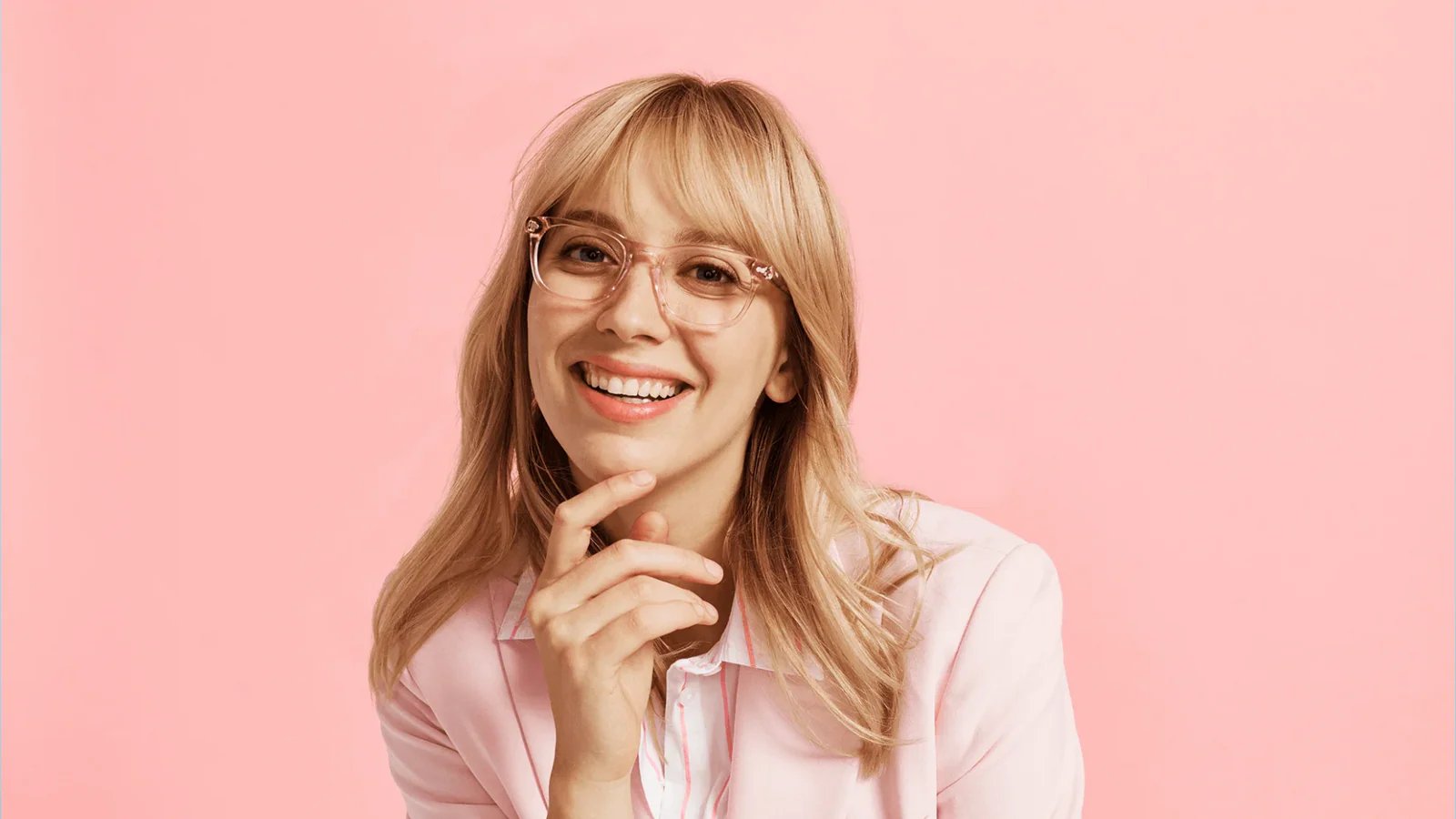 Nâng tầm phong cách của các nàng với chiếc mắt kính