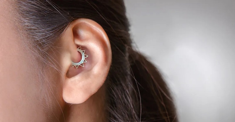 Xỏ khuyên vị trí Daith