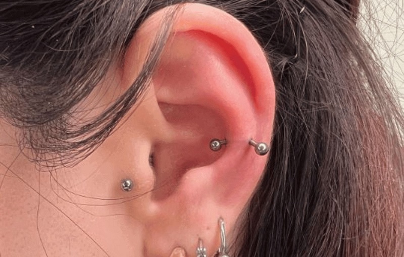 Xỏ khuyên vị trí Snug Piercing