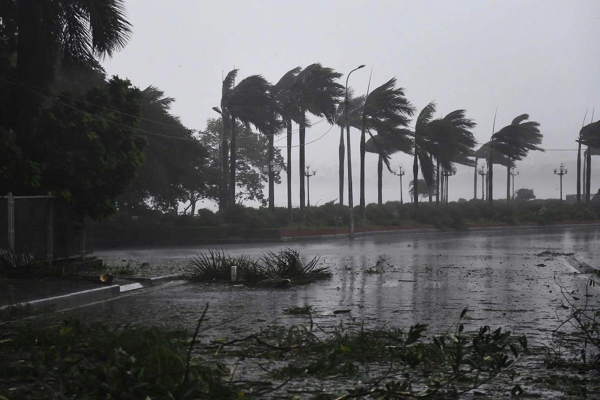 Bão gây gió to mưa lớn