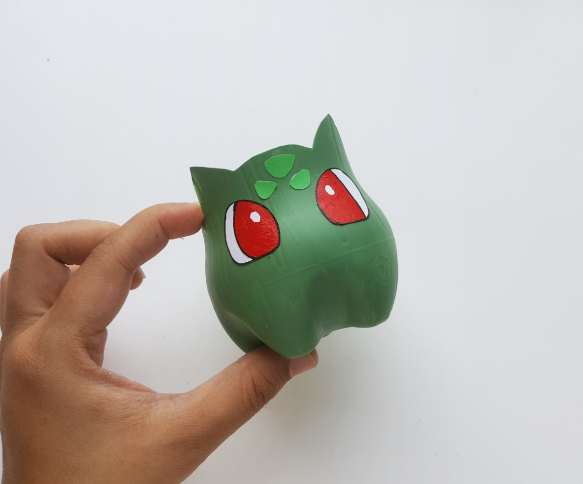 Sơn bề mặt bên ngoài của mẫu chai đã cắt