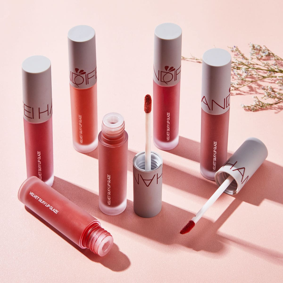 Một số sản phẩm son môi in logo